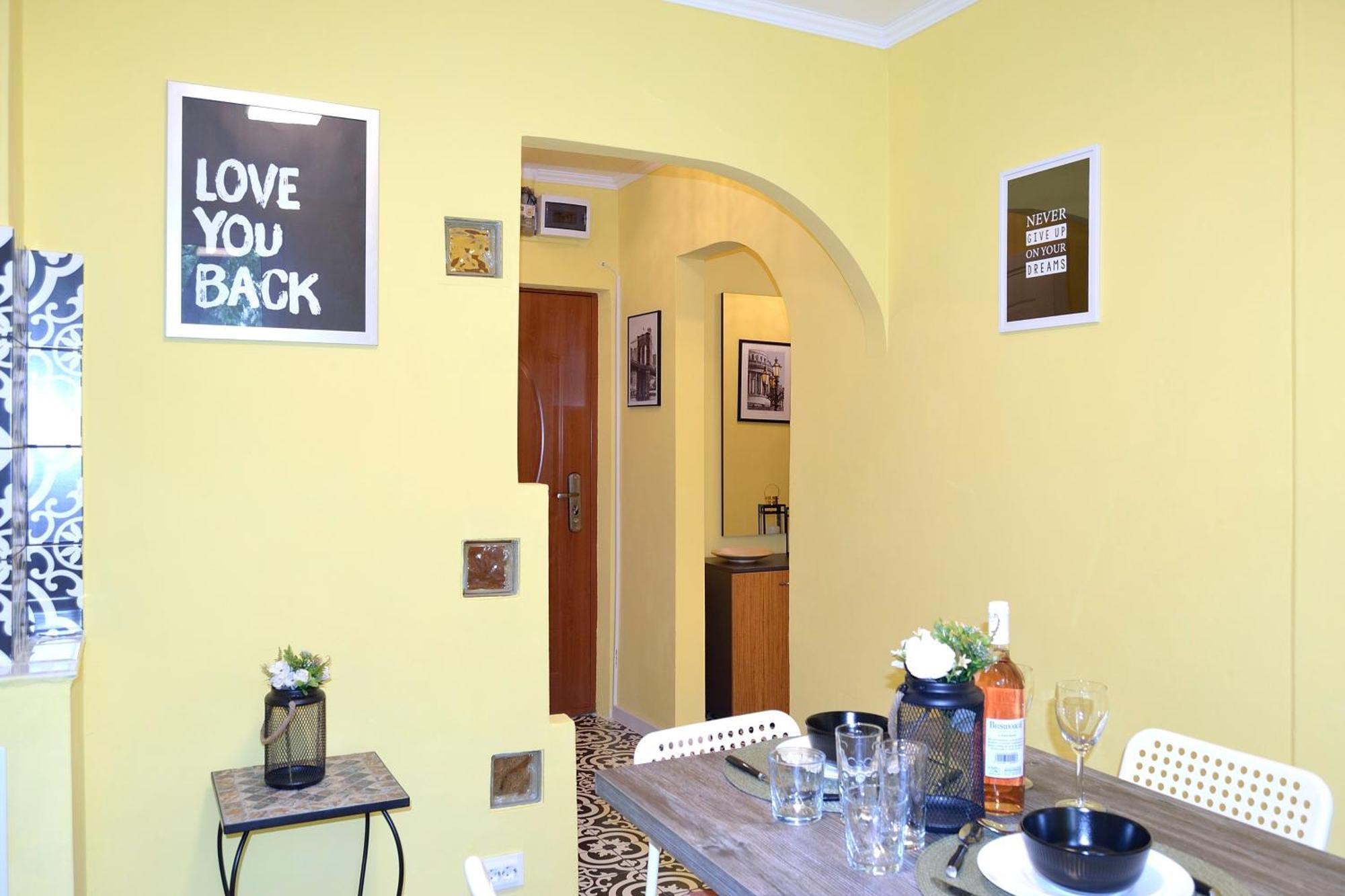 Cozy 2 Rooms Apartment Drumul Taberei Bukarest Kültér fotó